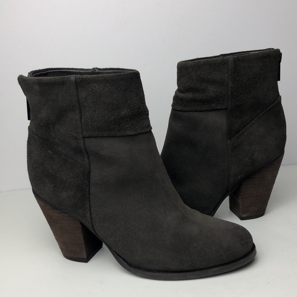 Arturo Chiang Brown Suede Ankle Boots 8